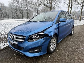 damaged passenger cars Mercedes B-klasse  2016/1