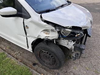Volkswagen Up!  picture 14