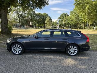 Volvo V-90  picture 2