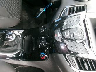 Ford Fiesta 1.0 Titanium 5 Drs picture 23