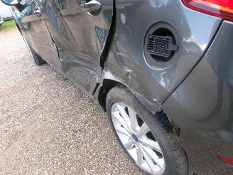 Ford Fiesta 1.0 Titanium 5 Drs picture 14