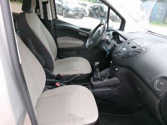 Ford Tourneo Connect 1.0  Ecoboost   Titanium picture 18