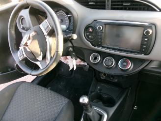 Toyota Yaris 1.0 Comfort 5 Drs picture 24