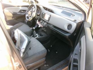 Toyota Yaris 1.0 Comfort 5 Drs picture 22