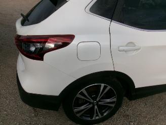 Nissan Qashqai 1.3 Design Automatic picture 12
