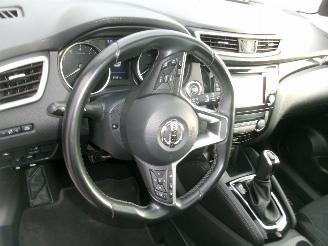 Nissan Qashqai 1.3 Design Automatic picture 33