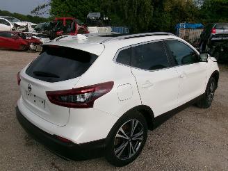 Nissan Qashqai 1.3 Design Automatic picture 4