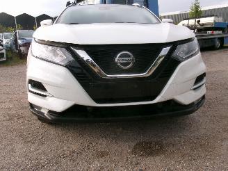 Nissan Qashqai 1.3 Design Automatic picture 8