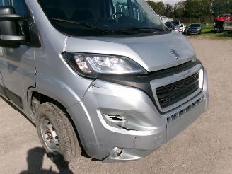 Peugeot Boxer 2.0 HDI Pack picture 10