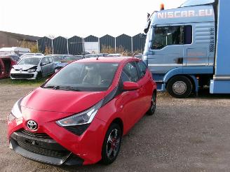 Voiture accidenté Toyota Aygo 1.0 X - 5 Drs 2021/9