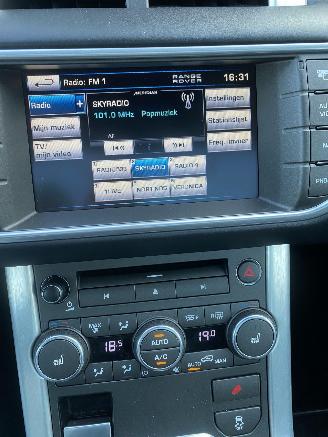 Land Rover Range Rover Evoque 2.0 Si 4WD Prestige Coupe picture 69