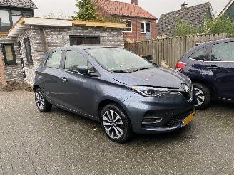 Vaurioauto  passenger cars Renault Zoé No battery,Zonder accu pakket 51KW NO BATTERY PACK ! 2020/6