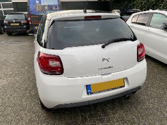 Citroën DS3 1.2 VTI Chic Motorschade picture 25