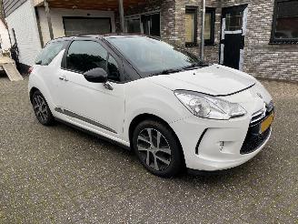 Citroën DS3 1.2 VTI Chic Motorschade picture 21