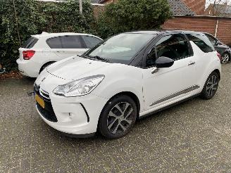 Citroën DS3 1.2 VTI Chic Motorschade picture 11