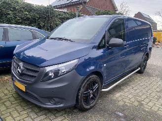 krockskadad bil bedrijf Mercedes Vito Auto is Gereserveerd Automaat 116 CDi WB 320CM 2020/11