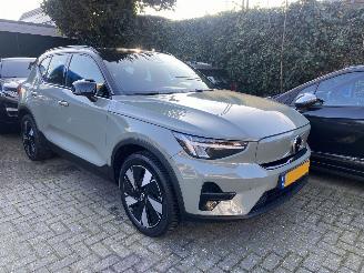krockskadad bil auto Volvo XC40 Single Motor Core 69 KWh 2024/1