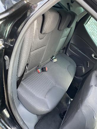 Renault Clio 0.9 TCe Limited picture 31