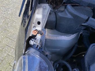 Peugeot 108 1.0 e-VTi Active picture 19