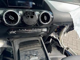 Mercedes B-klasse B (W247), Hatchback, 2018 / 2025 2.0 B-200d picture 16