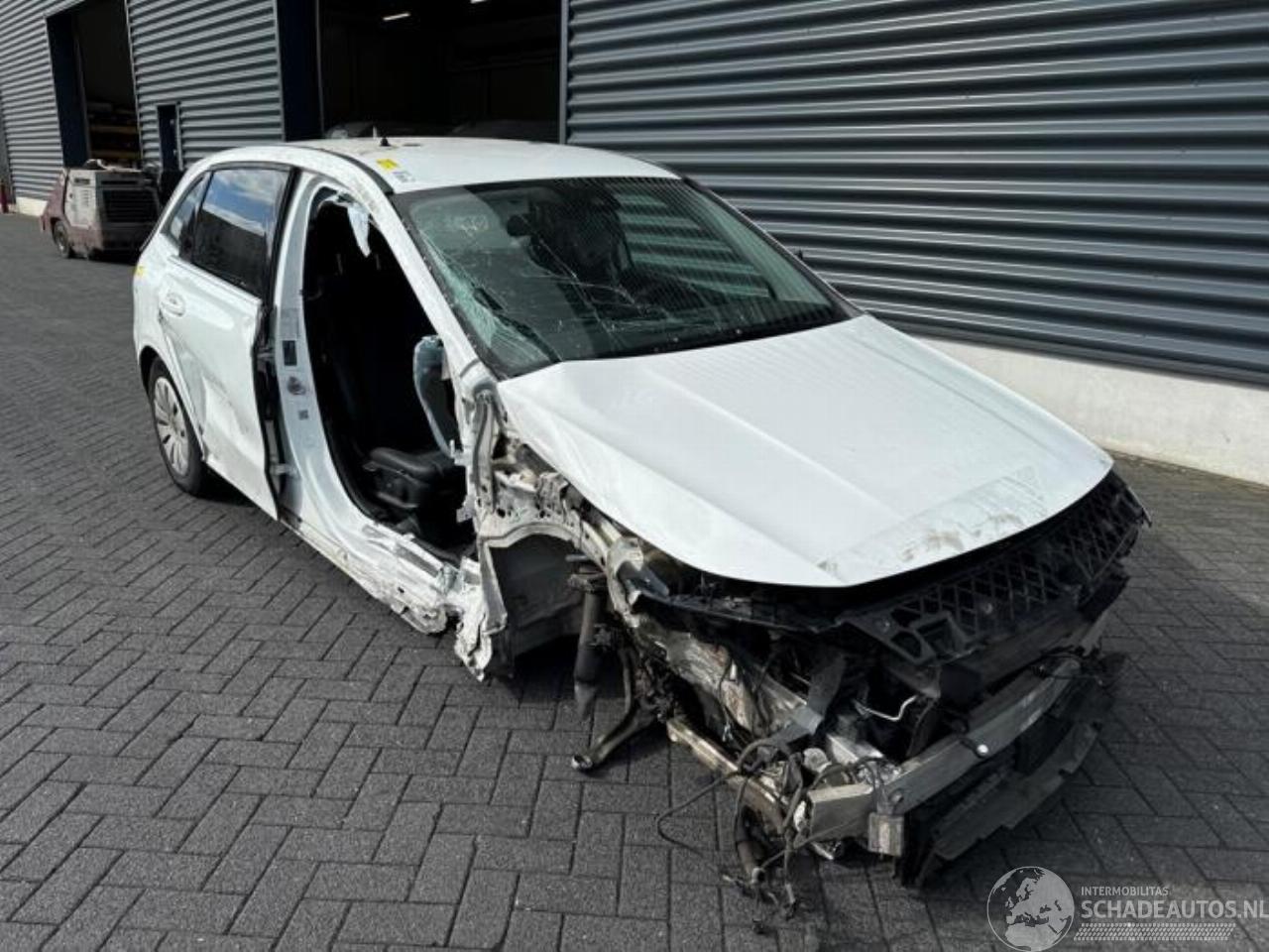 Mercedes B-klasse B (W247), Hatchback, 2018 / 2025 2.0 B-200d