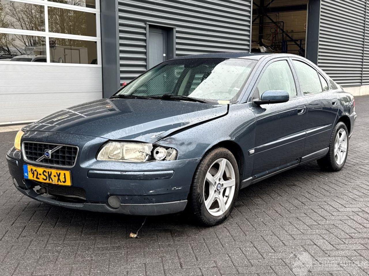Volvo S-60 2.4 20V 140 Sedan 4Dr Benzine 2 435cc 103kW (140pk) FWD