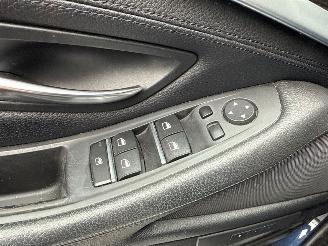 BMW 5-serie 528i 16V Combi/o  Benzine 1,997cc 180kW (245pk) RWD picture 17