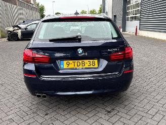 BMW 5-serie 528i 16V Combi/o  Benzine 1,997cc 180kW (245pk) RWD picture 4
