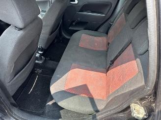 Ford Fiesta 1.25 16V Hatchback  Benzine 1.242cc 55kW (75pk) FWD picture 11