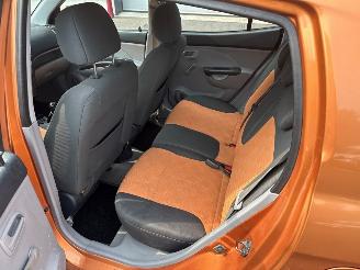 Kia Picanto 1.0 12V Hatchback  Benzine 999cc 45kW (61pk) FWD picture 11