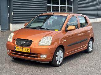 Auto incidentate Kia Picanto 1.0 12V Hatchback  Benzine 999cc 45kW (61pk) FWD 2005/6