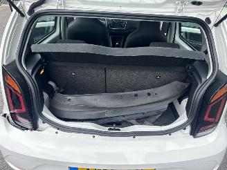 Volkswagen Up! 1.0 12V 60 Hatchback  Benzine 999cc 44kW (60pk) picture 13