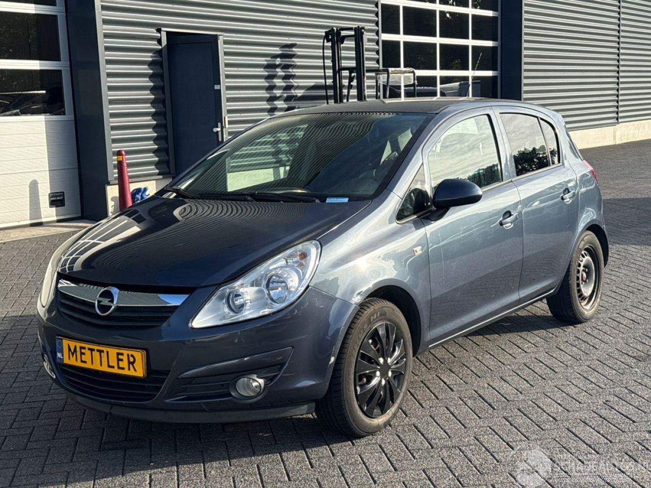 Opel Corsa 1.2 16V Hatchback  Benzine 1.229cc 59kW (80pk) FWD