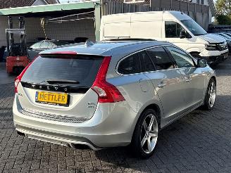Volvo V-60 2.4 D6 20V Plug-in Hybrid AWD Combi/o  Elektrisch Diesel 2.401cc 206kW (280pk) 4x4 picture 5