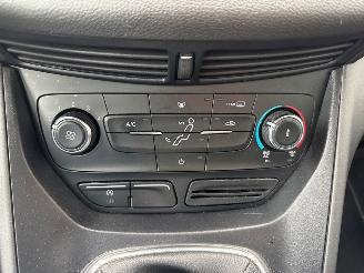 Ford Grand C-Max 1.5 TDCi 95 16V MPV  Diesel 1.499cc 70kW (95pk) FWD picture 16