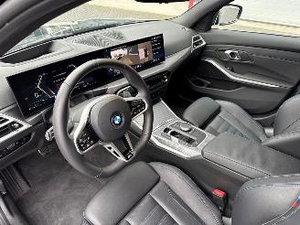 BMW 3-serie 330i xDrive 2.0 TwinPower Turbo 16V Sedan 4Dr Benzine 1.998cc 180kW (245pk) 4x4 picture 12