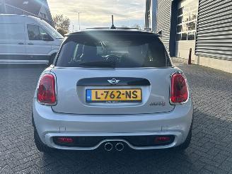 Mini Cooper S 2.0 16V Cooper S Hatchback 2Dr Benzine 1.998cc 141kW (192pk) FWD picture 4