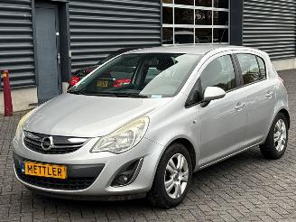 Coche accidentado Opel Corsa 1.2 16V Hatchback  Benzine 1.229cc 63kW (86pk) FWD 2011/5