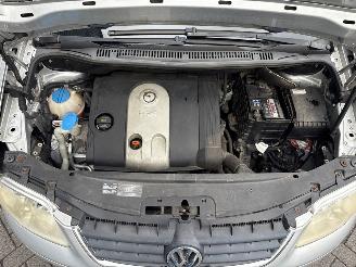 Volkswagen Touran 1.6 FSI 16V MPV  Benzine 1.598cc 85kW (116pk) FWD picture 19