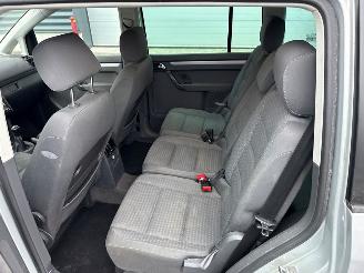 Volkswagen Touran 1.6 FSI 16V MPV  Benzine 1.598cc 85kW (116pk) FWD picture 10