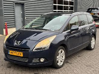 krockskadad bil auto Peugeot 5008 1.6 THP 16V MPV  Benzine 1.598cc 115kW (156pk) FWD 2011/7
