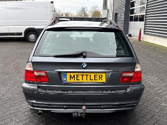 BMW 3-serie 318i 16V Combi/o  Benzine 1.995cc 105kW (143pk) RWD picture 4