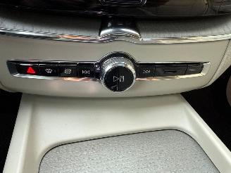 Volvo Xc-60 2.0 T6 16V Recharge, Twin Engine AWD SUV  Elektrisch Benzine 1.969cc 257kW (349pk) 4x4 2022-01 (UZH1; UZH4) B4204T52 picture 27