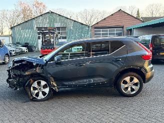 Volvo XC40 2.0 T4 Geartronic 16V SUV  Benzine 1.969cc 140kW (190pk) picture 6