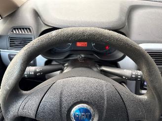 Fiat Grande Punto 1.4 Hatchback  Benzine 1.368cc 57kW (77pk) FWD picture 24