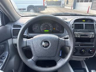 Kia Cerato 1.6 16V Hatchback  Benzine 1.599cc 77kW (105pk) FWD picture 12