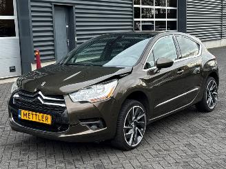 Voiture accidenté Citroën DS4 1.6 16V THP Racing Hatchback  Benzine 1.598cc 147kW (200pk) FWD 2011/6