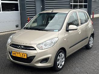skadebil auto Hyundai I-10 1.2i 16V Hatchback  Benzine 1.248cc 63kW (86pk) FWD 2011/5