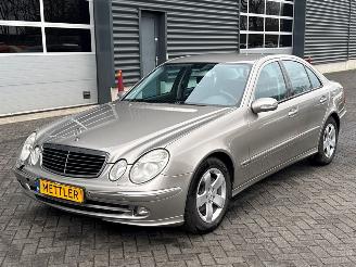 skadebil auto Mercedes E-klasse 3.2 E-320 CDI 24V Sedan 4Dr Diesel 3.222cc 150kW (204pk) RWD 2005/1