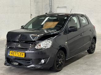 Coche accidentado Mitsubishi Space-star 1.0 12V Hatchback  Benzine 999cc 52kW (71pk) FWD 2014/10